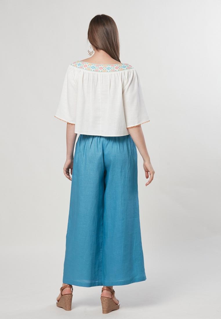 Calla - Embroidered Blouse With Lace Trim