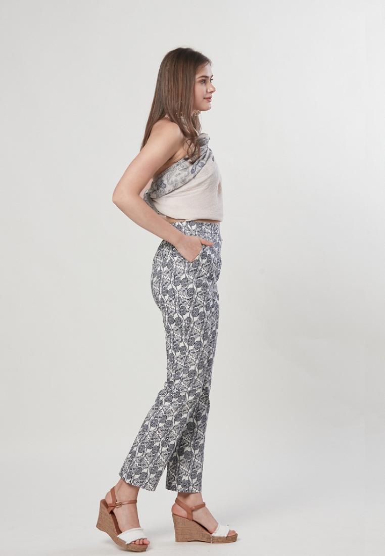 Celia - Fitted Pants Slightly Flared Hem