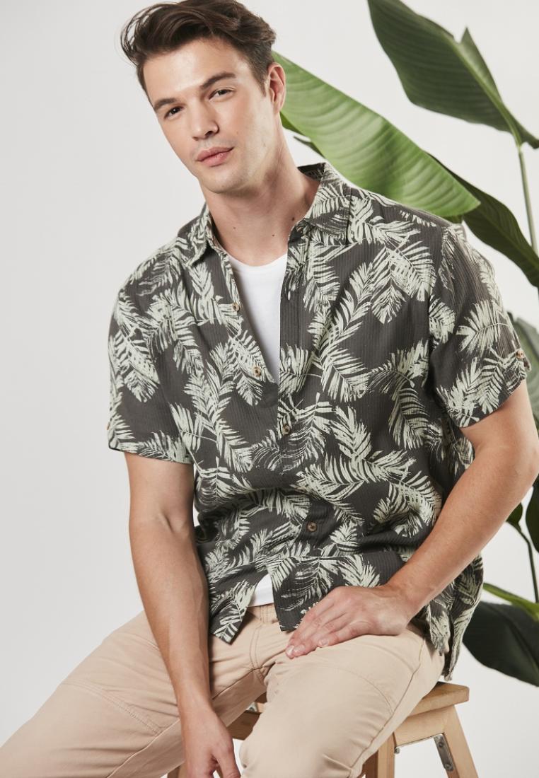 Bradwin - Short Sleeve Printed Textured Button Down Shirt