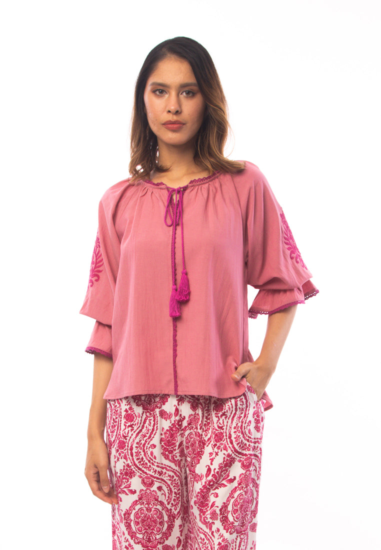 East India Company - Aditi_Embroidered 3/4 Sleeve Blouse